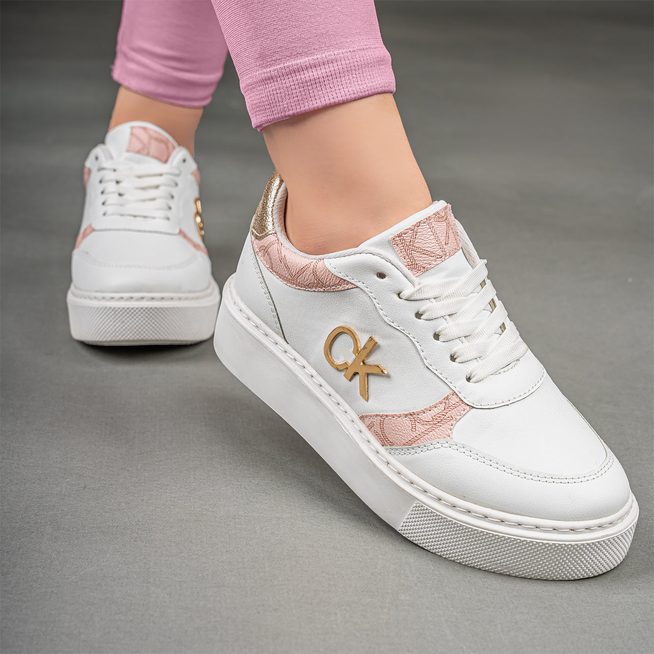 حذاء رياضي مسطح للنساء CK-400-PINK