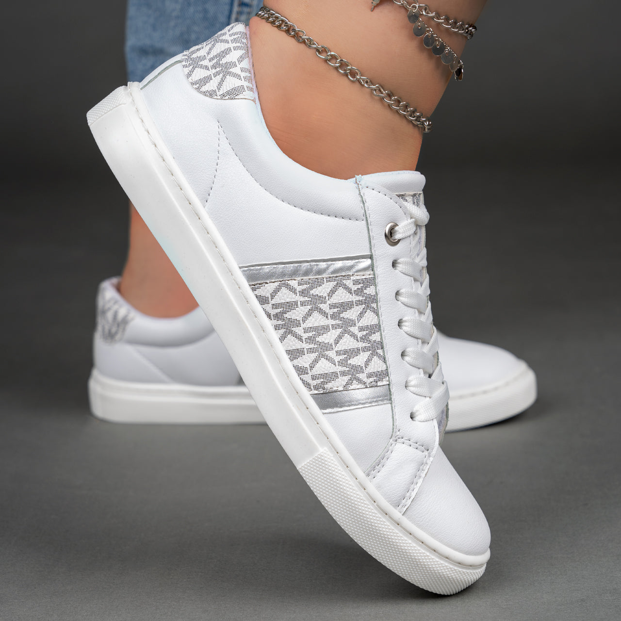 حذاء رياضي مسطح نسائي MK-100 رمادي