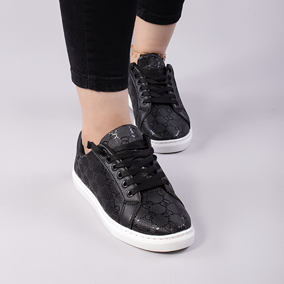 Women's Flat Sneakers GG-500- black