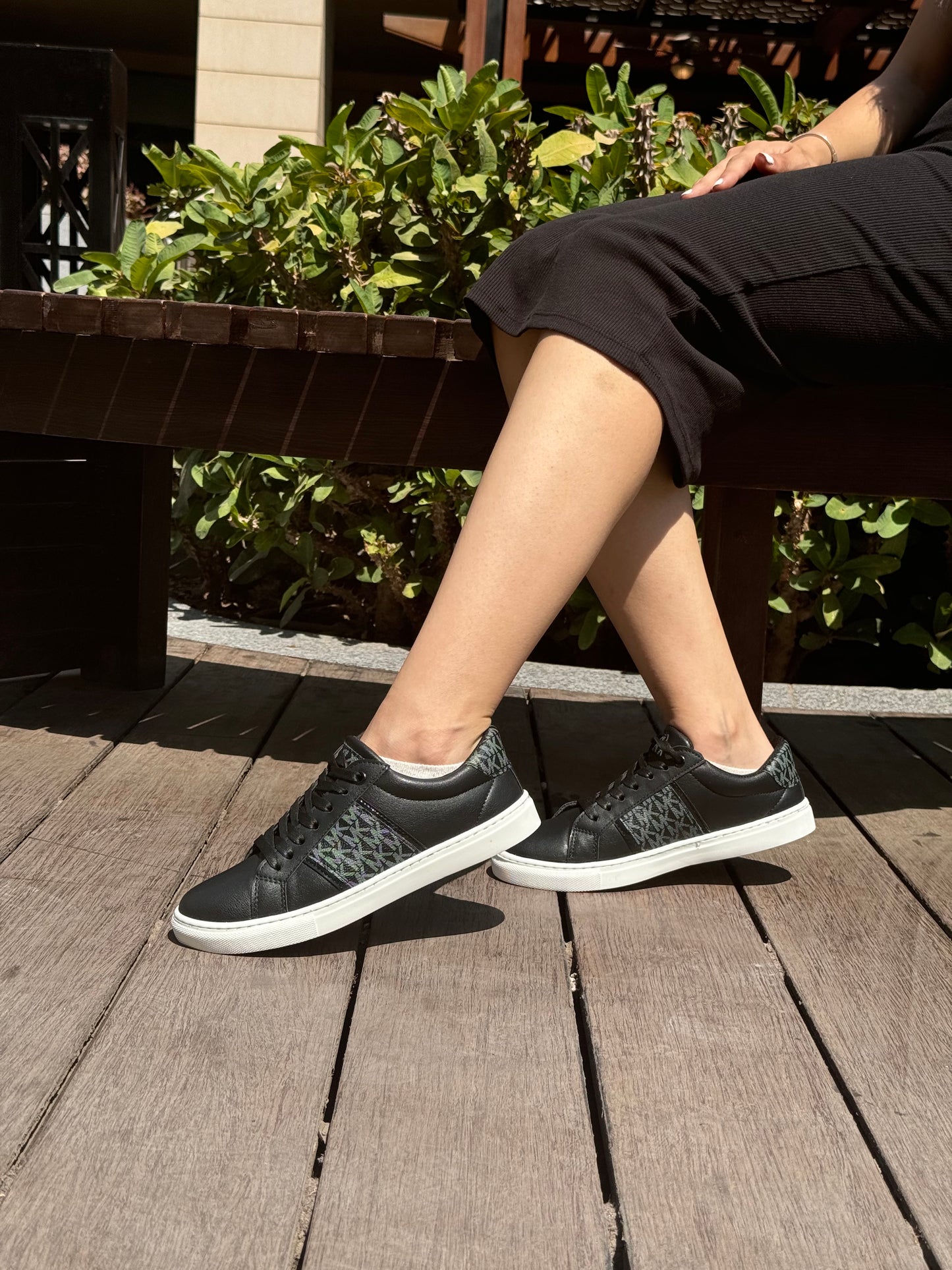 Women's Flat Sneakers MK-100 black